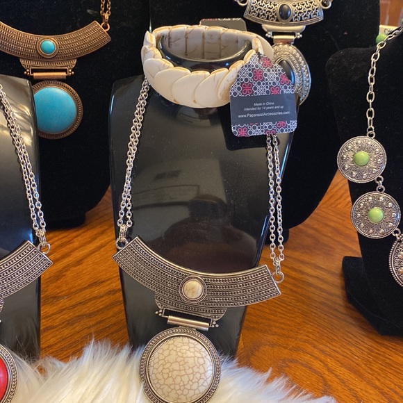 Everything must go sale - Picture 3 of 7